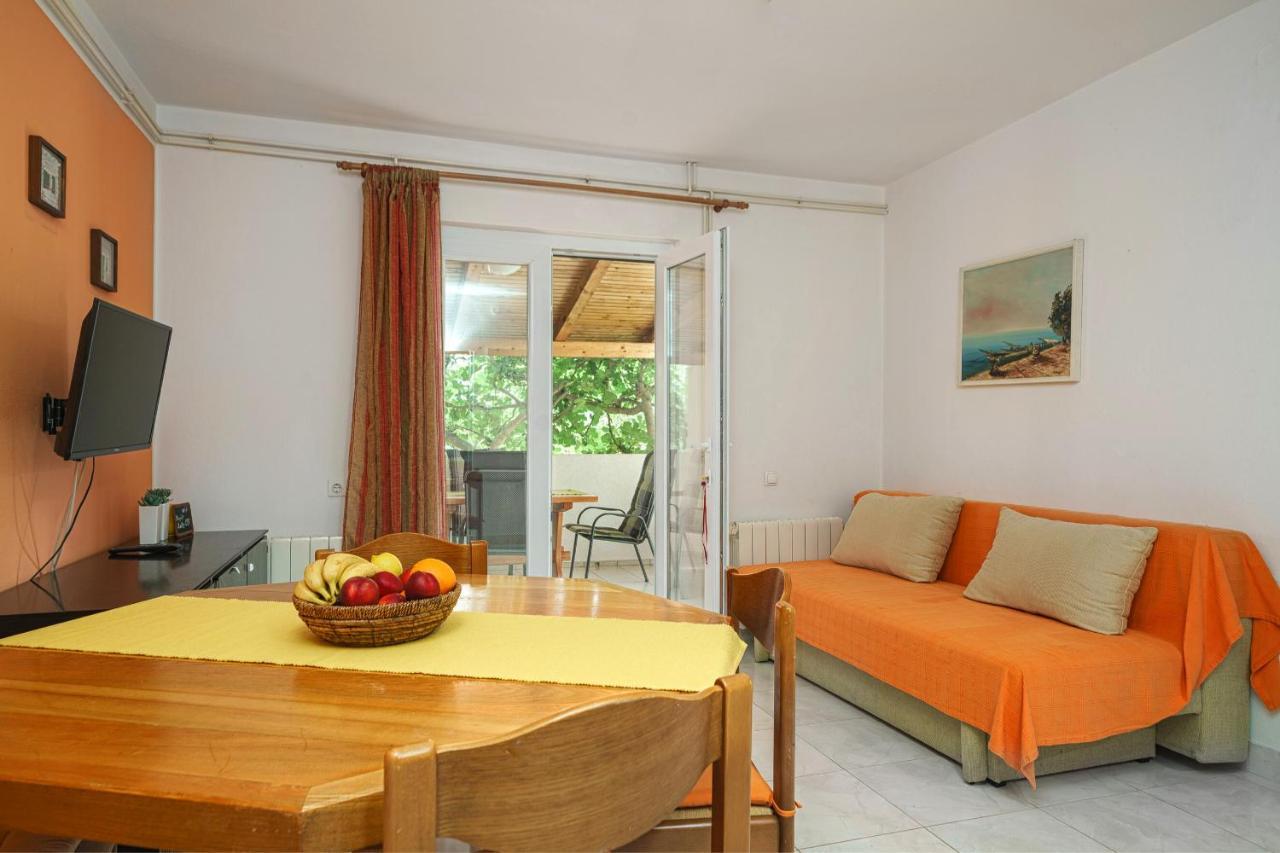 Apartment Bojic Vodice Esterno foto